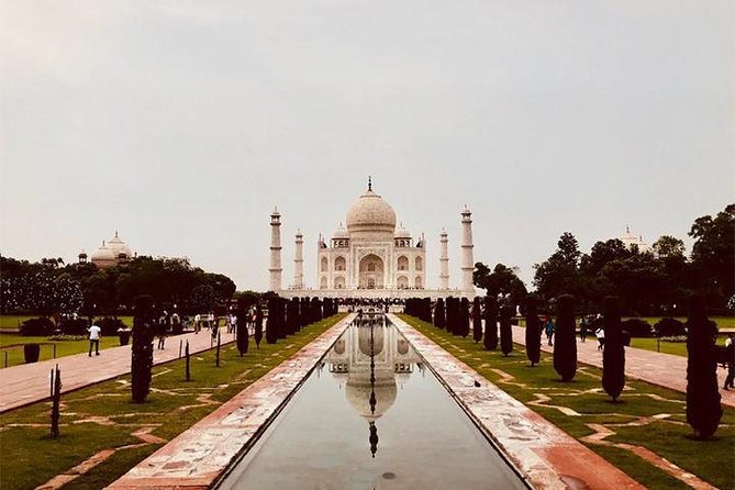 1 day Luxury Sunrise Taj Mahal Tour by Private Car - Pickup, AC comfort, and the road-trip perks
