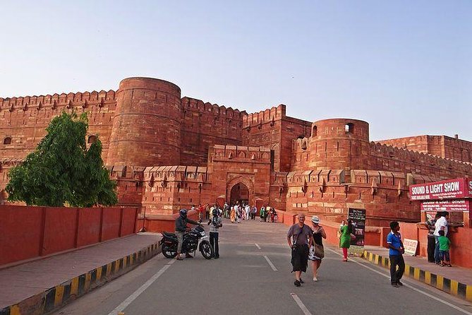 1-Day Trip to Taj Mahal, Agra from Bangalore with Both Side Commercial Flights - Taj Mahal time: 2 hours that you should use wisely