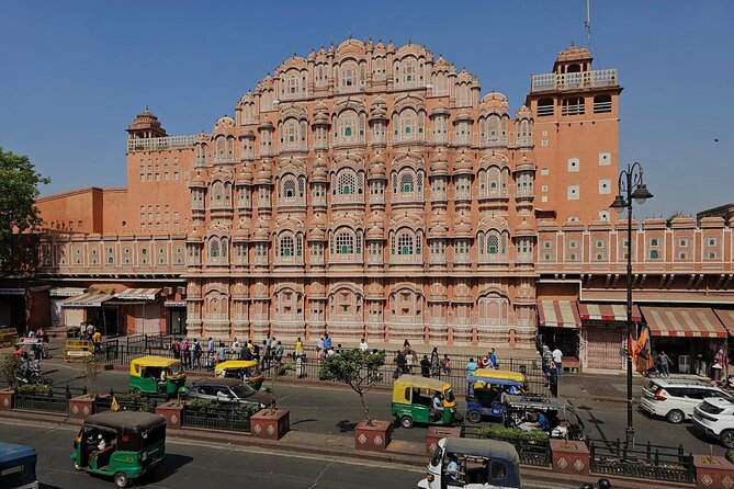 10-Day Private Golden Triangle Tour With Jodhpur Udaipur Pushkar - Delhi Day 2: Qutub Minar, Lotus Temple, Mughal Giants, and Chandni Chowk