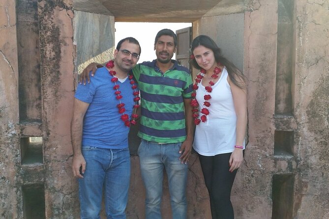 2-Day Private Jaipur City Tour - Day 2: Albert Hall Museum, Gaitor tombs, temple calm, then the forts