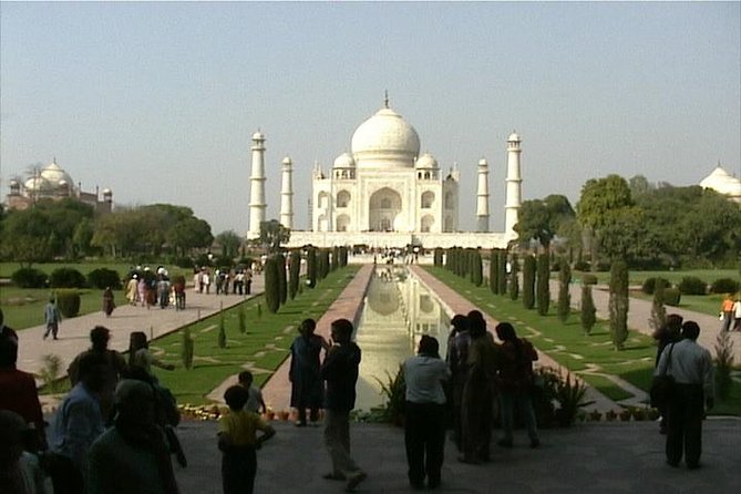 2-Day Tour to Taj Mahal, Agra from Hyderabad with Both Side Commercial Flights - How the tour feels in real life: guide style, private transport, and early starts
