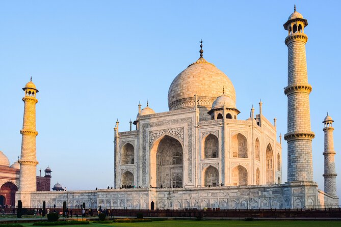 2-Day Tour to Taj Mahal and Agra from Chennai with Both Side Commercial Flights - Carpet House Agra shopping, done with a plan