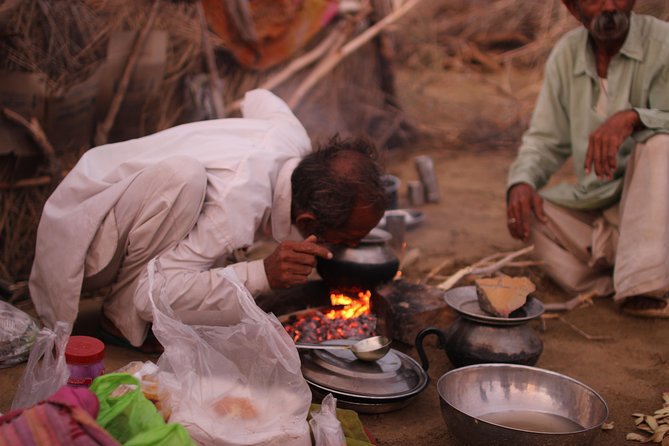 2 Days and 1 Night Camel Safari - Getting Started at Hotel Mirage Near Maharaja Palace
