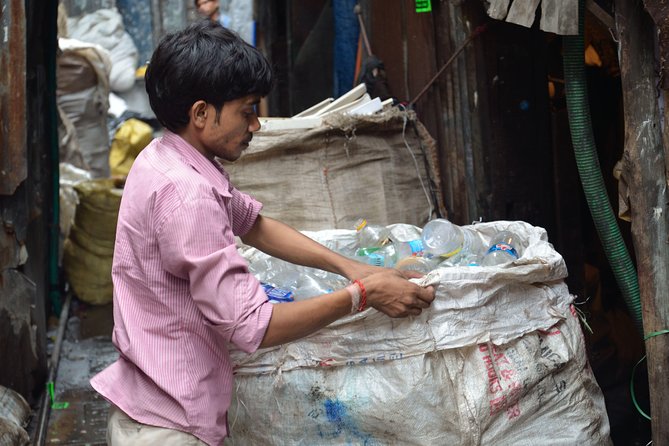2-Hour Guided Tour of Dharavi - Entering Dharavi with the right expectations