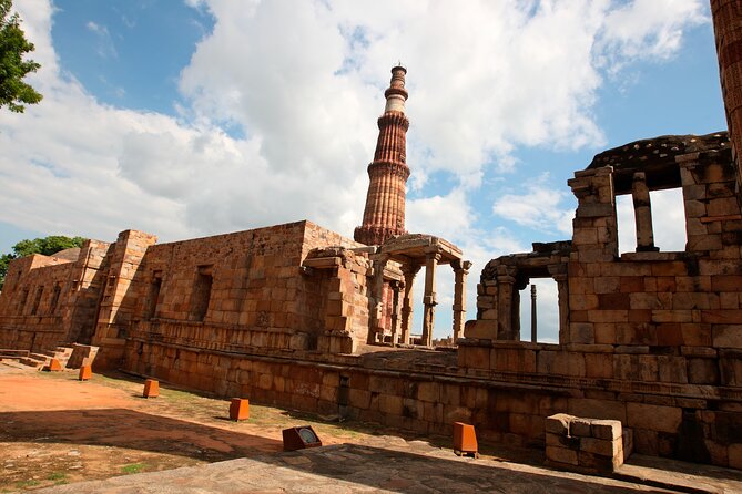 3 Day Luxury Golden Triangle Tour to Agra & Jaipur from New Delhi - Price and logistics: what $186.54 per person really buys
