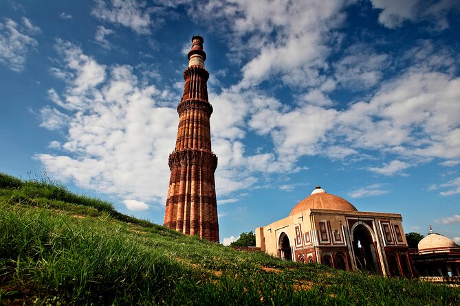 3 Day Luxury Golden Triangle Tour to Agra & Jaipur from New Delhi - Day 1 Delhi: Qutub Minar, Humayun’s Tomb, and Old Delhi by rickshaw