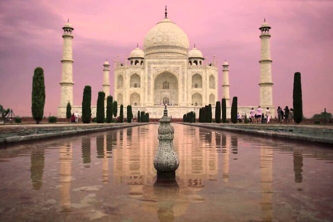 3-Day Private Luxury Golden Triangle Tour to Agra and Jaipur From New Delhi - Day 1 in Delhi: Qutub Minar to Old Delhi by Rickshaw