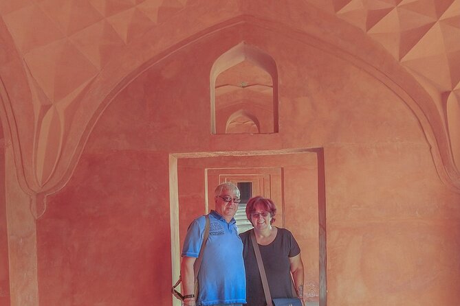 3-Hour Unimaginable Beauty of Taj Private Guided Tour - Meeting at TAJ AGRA VIP PARKING and Keeping Things Simple