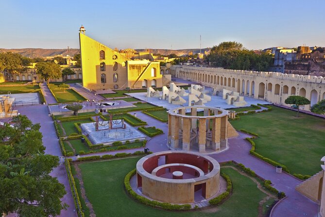 3DAYS Luxury Golden Triangle Tour To Agra, Jaipur from New Delhi - Transport, Guides, Tickets, and Mobile Convenience