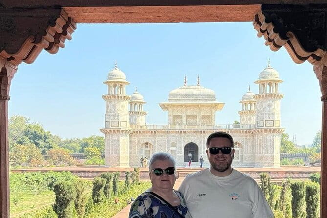 4 Days Luxury Golden Triangle Tour to Agra and Jaipur From Delhi - Price and ticket budget: where the roughly $60 admission fees fit in