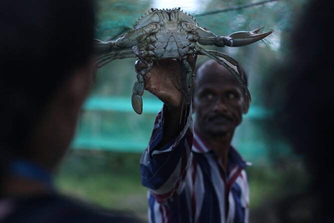 4 Hours Private Village Life Experience in Kochi with Pickup - Crab farming and clam processing: food production you can see