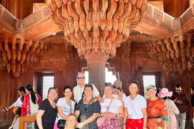 5-Day Golden Triangle Tour with Cultural Heritage-Taj & More - Day 4 Jaipur palaces and the science of Jantar Mantar, ending with Hawa Mahal