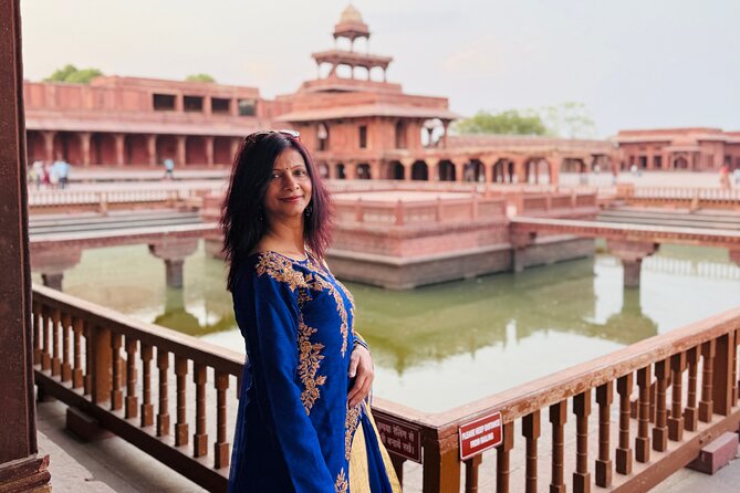 5-Day Golden Triangle Tour with Cultural Heritage-Taj & More - Day 1 in Delhi: Gurudwara Bangla Sahib, Khari Baoli, India Gate, Humayun’s Tomb, Lotus Temple
