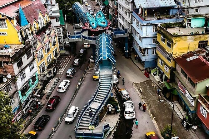 5-Day Private Tour of Gangtok and Darjeeling - Ghoom Monastery, Batasia Loop, and the classic Darjeeling triangle