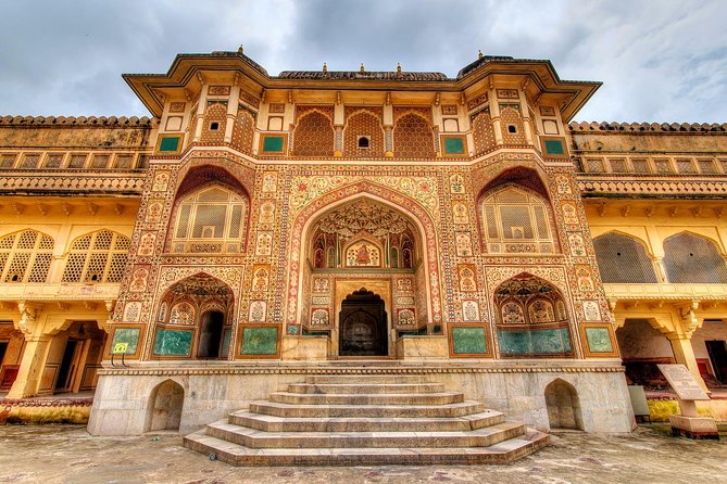 5 Days Golden Triangle Tour with Ranthambore Tiger Safari - Sunrise Taj Mahal: the timing is the real value