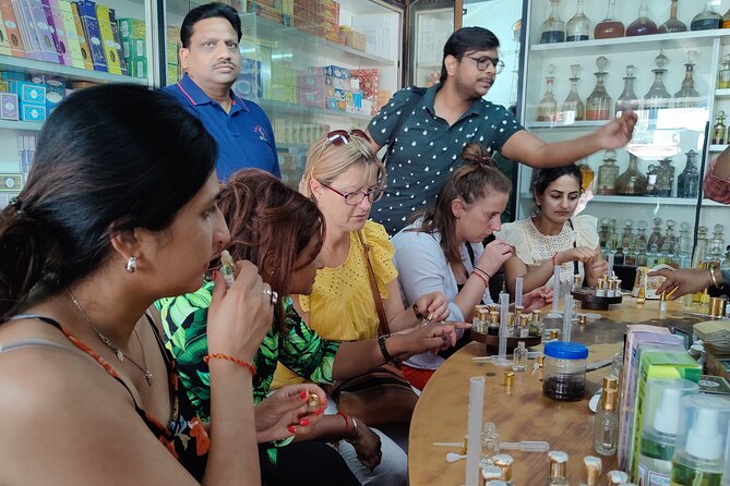 5 Senses Tour - Old + New Delhi, Workshops, Lunch all inclusive - Getting there and where you end, Humayun’s Tomb to Connaught Place