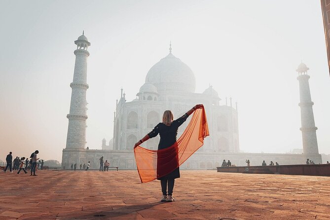 6 Days Private Golden Triangle Tour with Varanasi from Delhi - Jaipur geometry: Amber Fort, City Palace, Jantar Mantar, Hawa Mahal