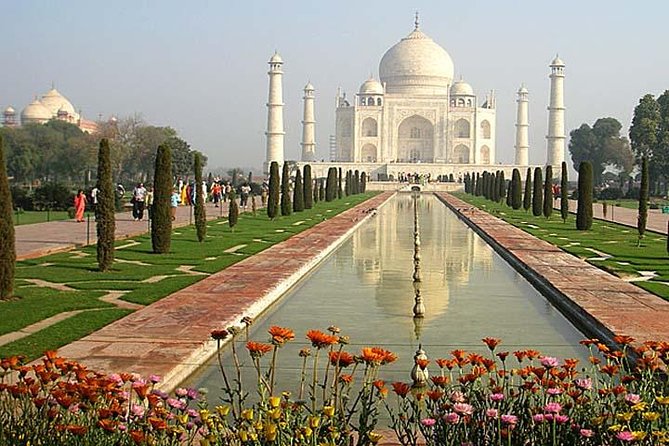 7 Days Private Luxury Golden Triangle Tour With Ranthambore - Day 1 in Delhi: Airport Pickup and First Night Comfort