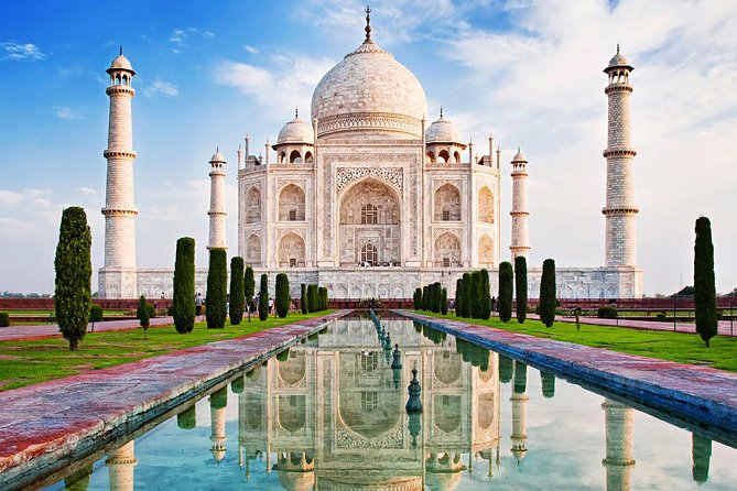 8 Day Golden Triangle Tour with Ranthambore {Taj , Tigers & More} - Fatehpur Sikri on the Way to Tiger Country