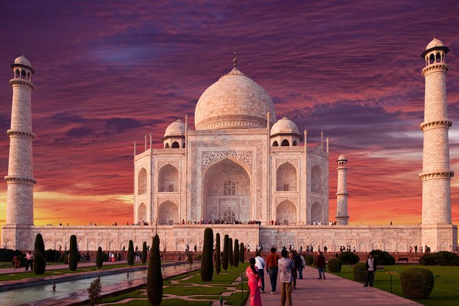 8 Days Delhi Agra Ranthambore Udaipur Jaipur Delhi Tour(Taj, Tigers & Lakes) - Golden Triangle plus lakes: why this route feels efficient