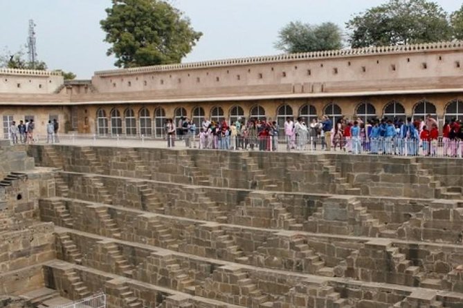 Abhaneri Chand Baori Stepwell Day Tour from Jaipur - Chand Baori stepwell: how to use your 2 hours well