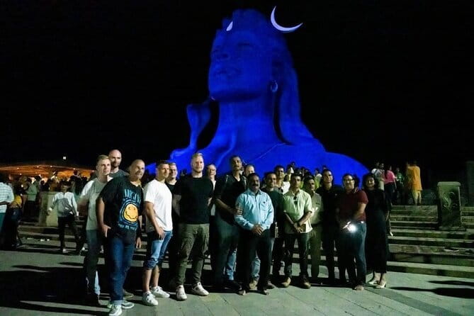 Adiyogi 3D Light Show – A Spectacle of Light, Sound - Coimbatore - 3D projection mapping: How the statue becomes a moving story