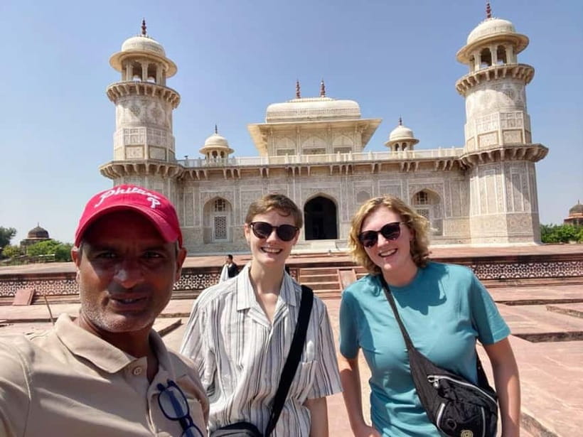 Agra: Baby Taj and Mehtab Bagh Sunset Viewpoint Tour - Baby Taj (Itimad-ud-Daulah): the marble details people remember