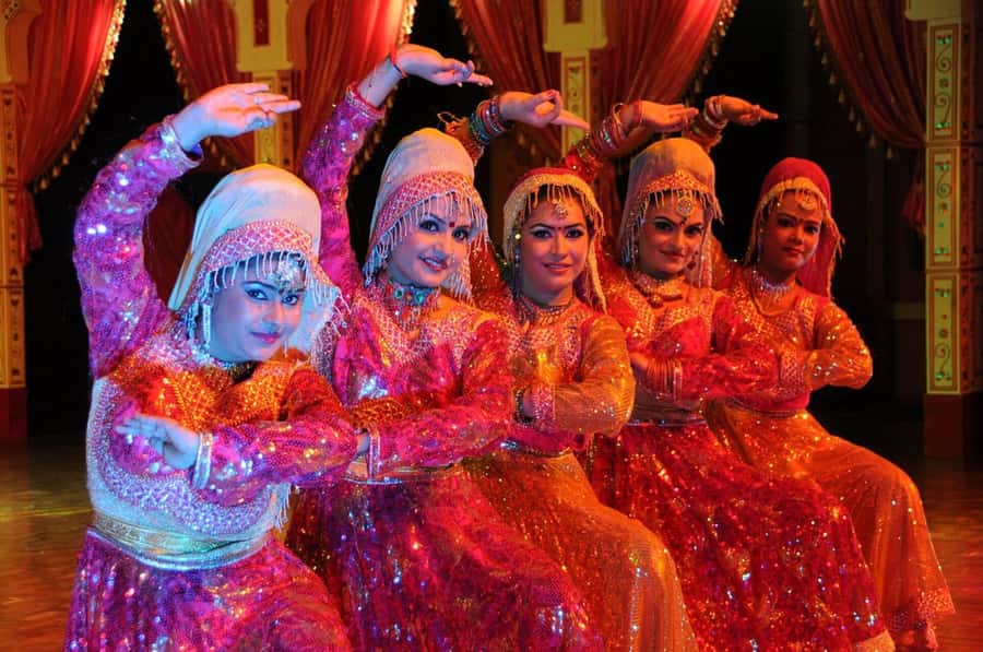 Agra Evening Tour with Sunset view Taj Mahal - Cultural shows and how to add them without breaking your night
