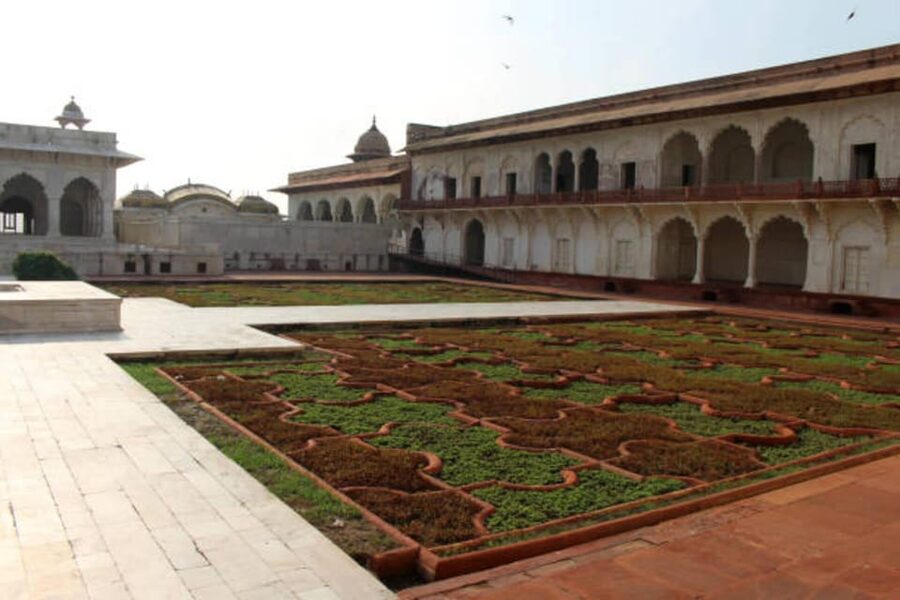 Agra fort, Baby Taj & Mehtab Bagh Express Ticket With Option - Agra Fort: the big walls, the big views, and the photo strategy