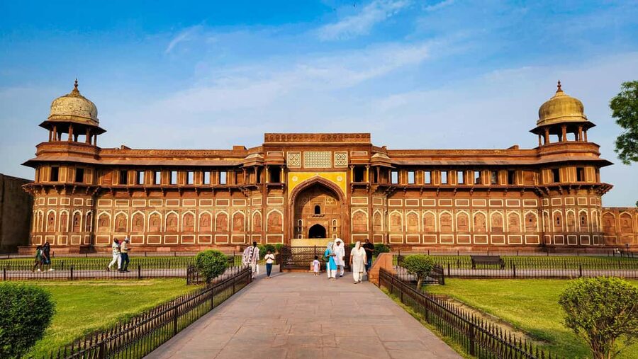 Agra Fort: Guided UNESCO Heritage Walking Tour - Diwan-i-Am: where Mughal court life becomes visible