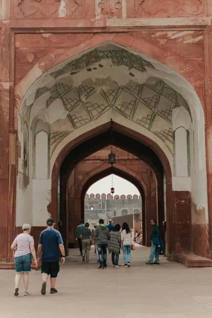 Agra Fort: Guided UNESCO Heritage Walking Tour - Fit it with your Taj Mahal plan, not against it