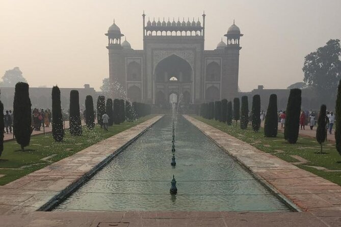 Agra Overnight Tour With 5 Star Hotel - All Inclusive - Agra Breakfast and Agra Fort, Red Sandstone and Mughal Power