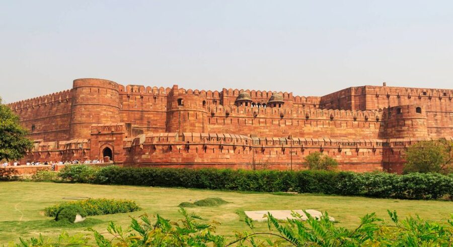 Agra: Premier Tour of Taj Mahal & Agra Fort All Inclusive - Private driver and car comfort on Agra roads