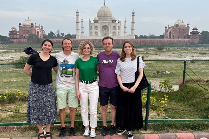 Agra Private Day Tour with Guide and Transportation - Where you meet, and how pickup works in practice