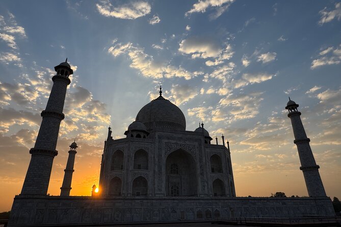 Agra Private Day Tour with Guide and Transportation - Transportation comfort and small inclusions that save headaches