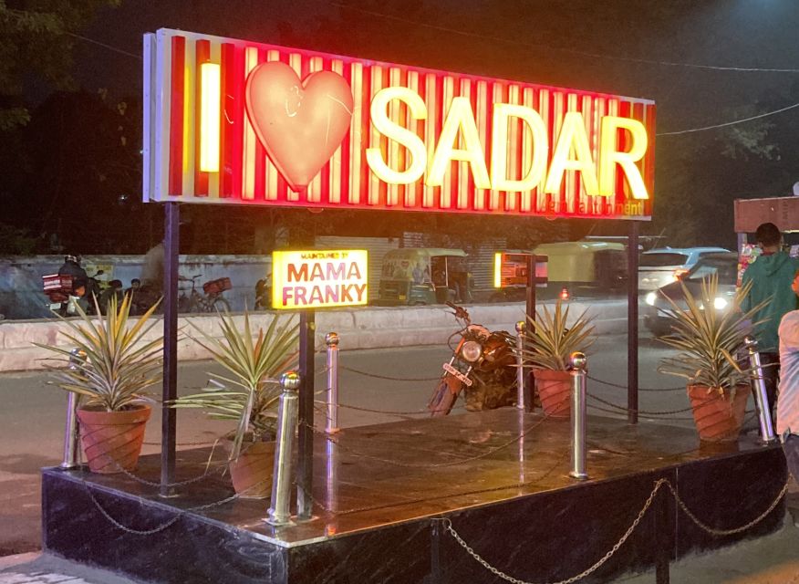 Agra: Sadar Bazar Food Market Night Walking Tour by Tuk-Tuk - Getting Your Bearings Fast: What the Guide Prevents