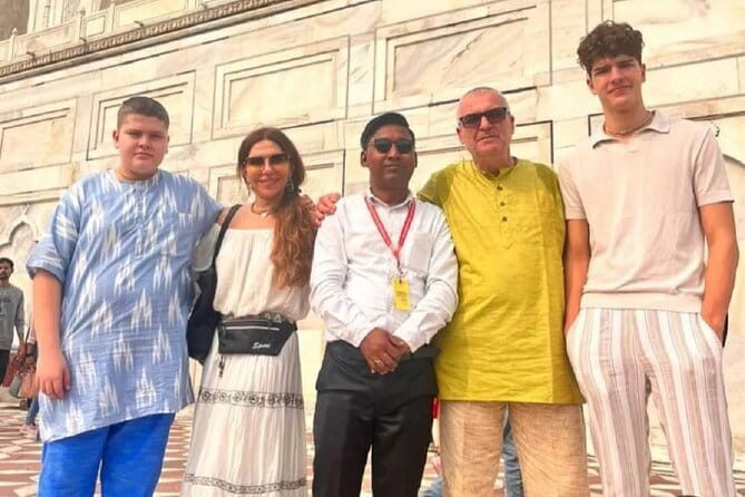 Agra: Skip-the-Line Taj Mahal and Agra Fort Tour - All Inclusive - Skip-the-Line Taj Mahal tickets that actually save your time