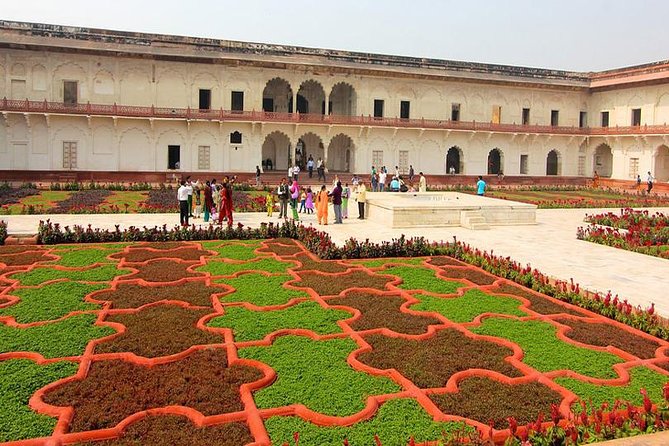 Agra: Street Food and Walk Tour with Spice Market by Tuk-Tuk - Guide Quality, English Support, and the Farman Mention