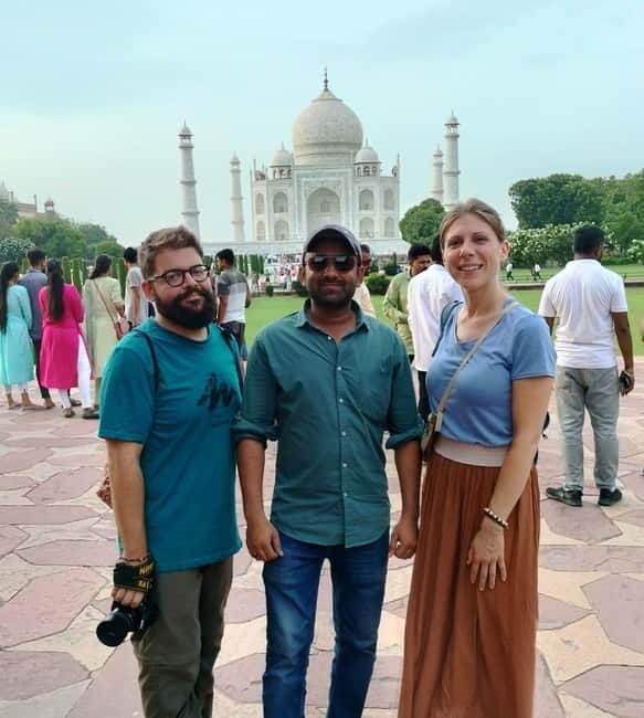 Agra: Taj Mahal, Agra Fort & Baby Taj Guided Day Tour - Guides and Drivers Who Actually Manage the Day