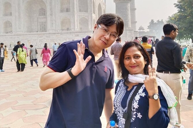 Agra Taj Mahal and Mausoleum Tour with Guide - Entering the Taj Mahal with a private guide you can actually hear
