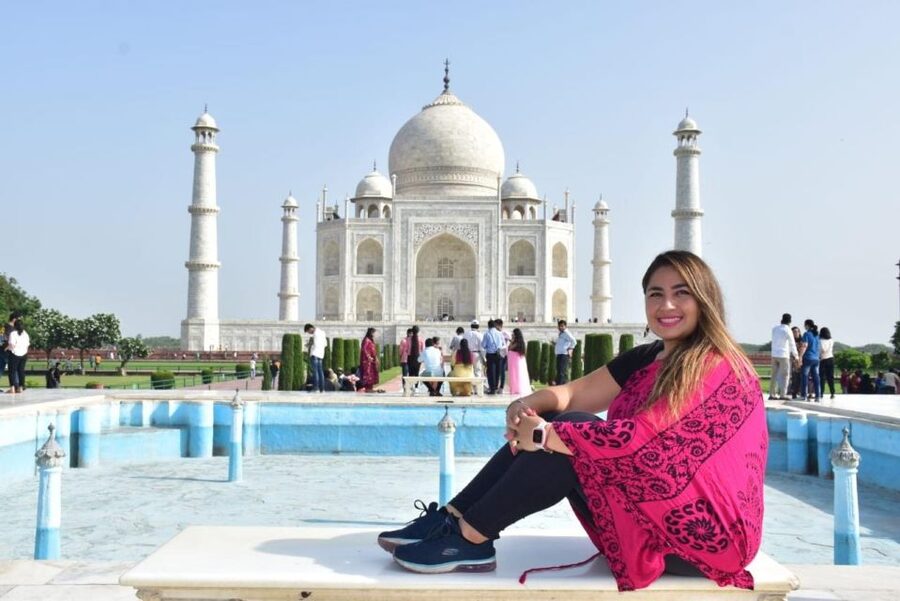 Agra: Taj Mahal & Mausoleum Skip-the-Line Tour with Options - Inside the Taj Mahal and mausoleum: your guided circuit that keeps moving