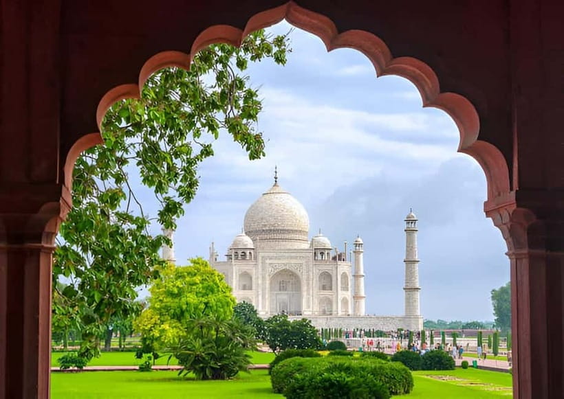Agra: Taj Mahal Skip-the-Line & Guided Private 3 Hours Tour - Photo help that actually improves your results