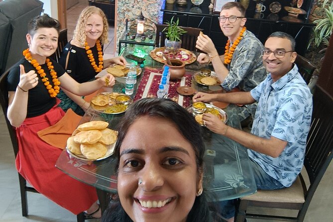 AI Tour - Cook, Talk, Dine & more with locals at their Delhi Home - Key highlights at a glance