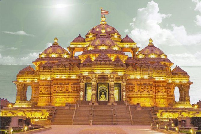 Akshardham Temple Tour Exhibition, Light & Water Show with Transfers - Inside Swaminarayan Akshardham: What the Exhibition Pieces Are Like
