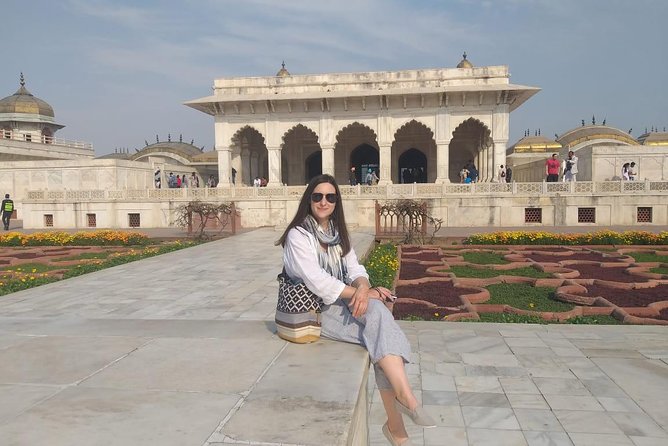 All Inclusive - Delhi and Agra 2 Days Private Guided Tour - Shop time, the pacing risk, and how to keep it on track