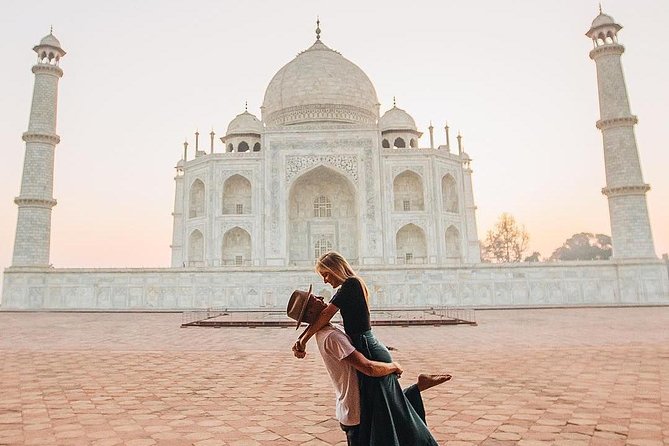 All-Inclusive Private Taj Mahal & Agra Day Trip from Delhi - The Agra Meet-and-Guide Moment: Your Day Gets Organized Fast