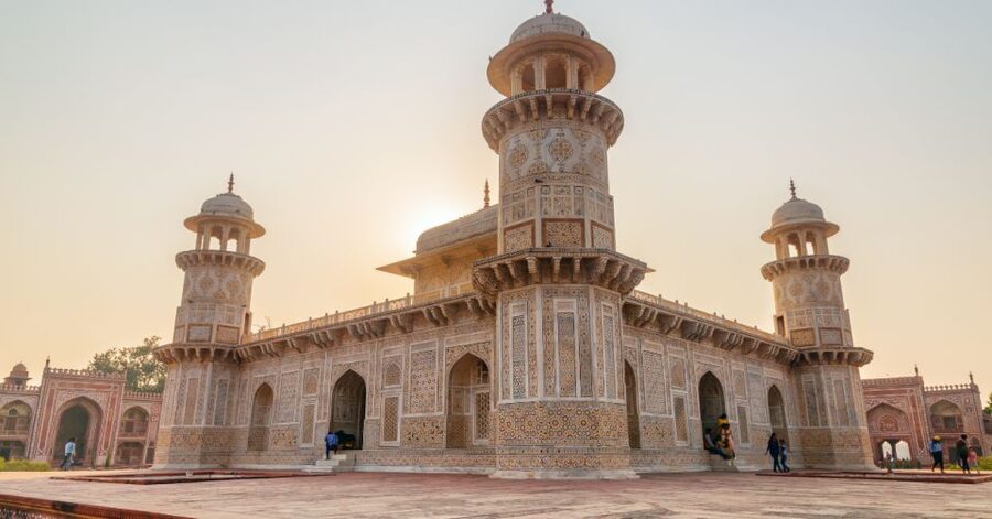 All Inclusive Private Taj Mahal Luxury Tour from Delhi - Pickup windows, ride comfort, and why early timing matters