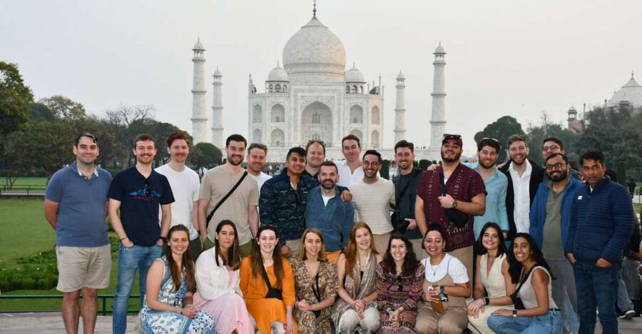 All Inclusive Private Taj Mahal Luxury Tour from Delhi - Taj Mahal first: how to get the most from the 3-hour visit