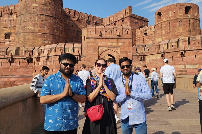 All Inclusive Taj Mahal, Agra Fort, Baby Taj Car with Local Guide - Lunch and local food: letting your guide lead the way