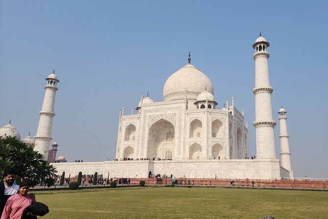All Inclusive Taj Mahal, Agra Fort, Baby Taj Car with Local Guide - Photo planning and a fast, practical pace